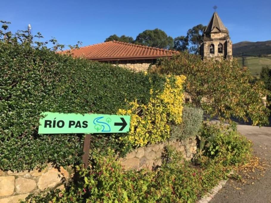 La Flor De Toranzo "Vive Los Valles Pasiegos" Prases Bagian luar foto